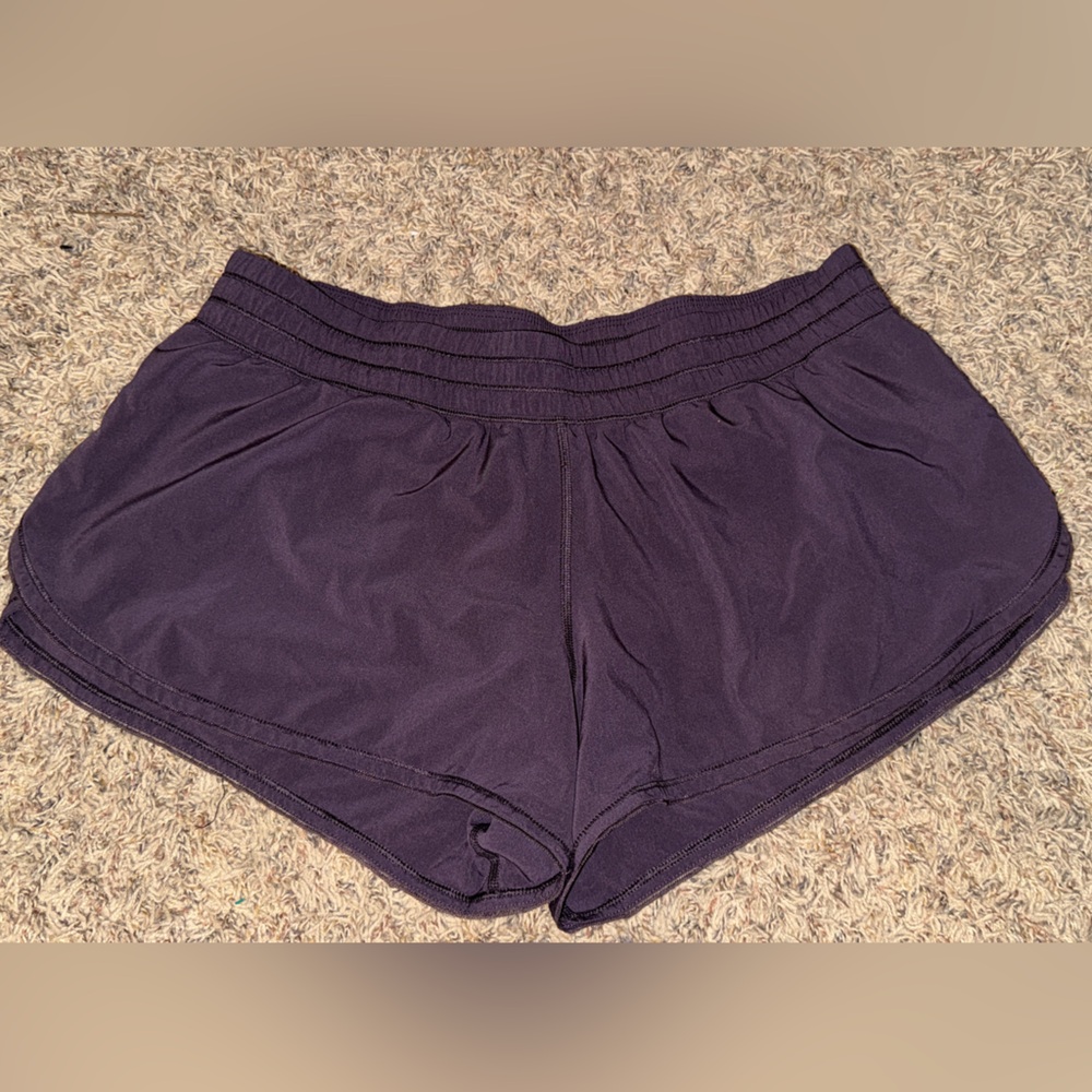 Lululemon shorts size 10